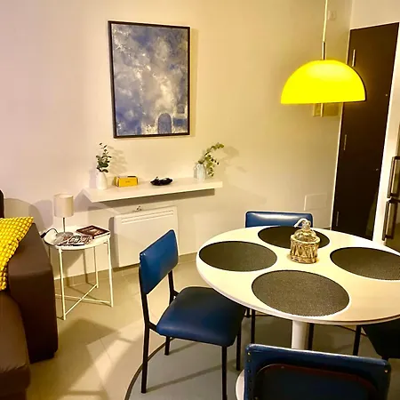 Diseno Apartment *